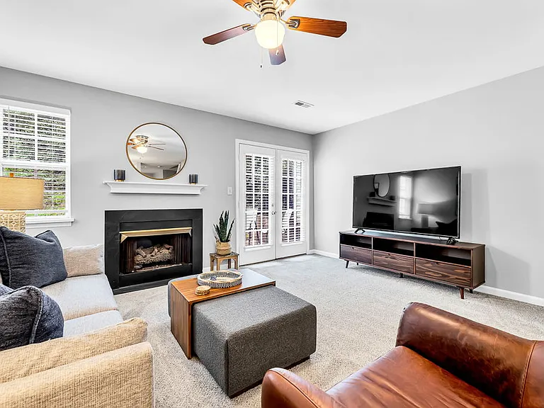 3722 Winborne Ln — Photo 9