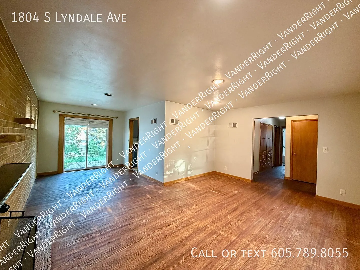 Charming 3-Bedroom Home with Hardwood Floors, Fenced Yard & Garage — Photo 4