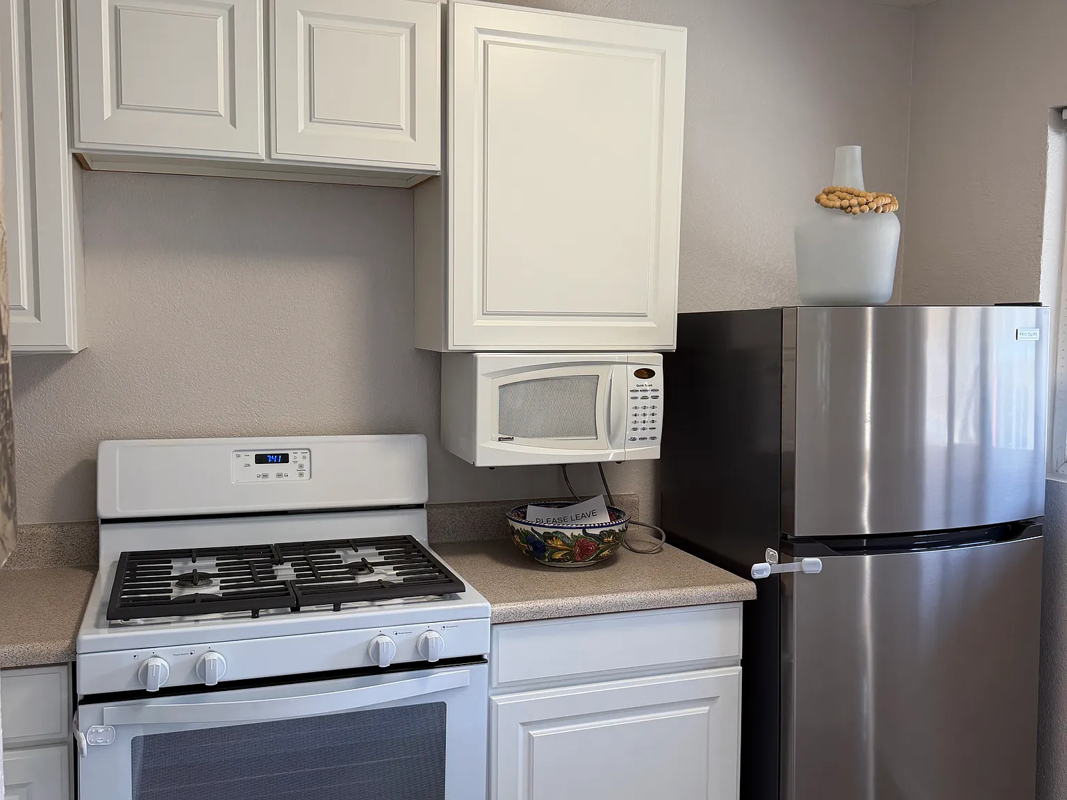 1 bed, 550 sqft, $1,825 — Photo 3