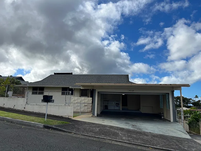 98-1429 Akaaka St — Photo 1