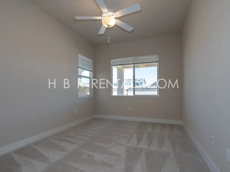 2534 Ottawa Ave — Photo 15