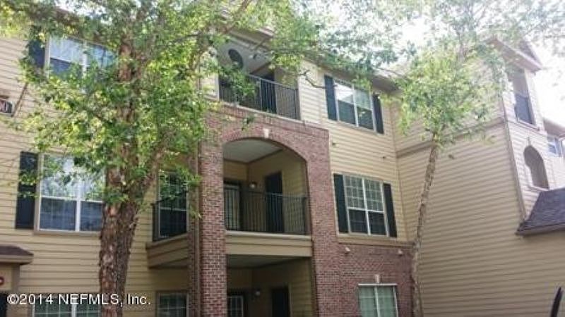 1st image of 7800 Point Meadows Dr APT 225