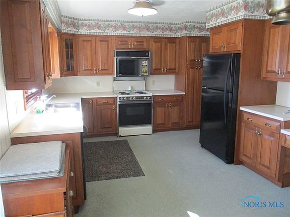 4th image of 1459 Taylor Dr