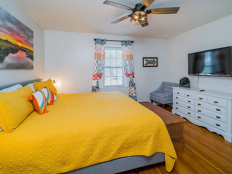 2805 W Oak Island Dr — Photo 12