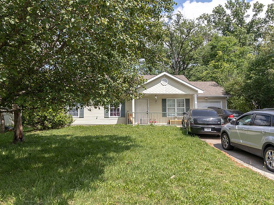 1st image of 600 N Grace Ln