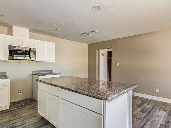 5th image of 4251 W Vista Ave