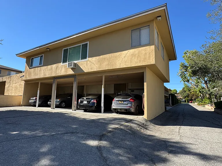 88 El Nido Ave #3 — Photo 13