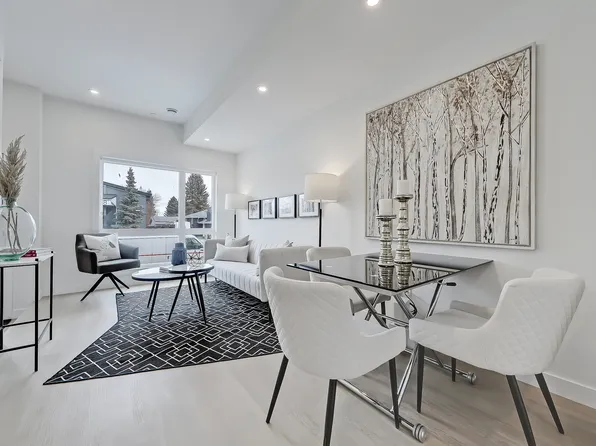 453 35th Ave NW, Calgary, AB T2K 0C2