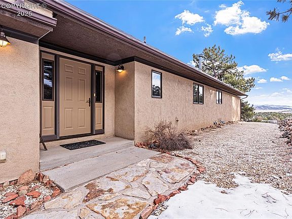 4th image of 1301 Pheasant Loop