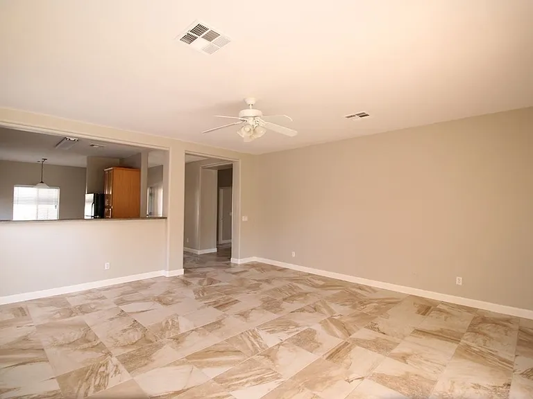 15225 W Shaw Butte Dr — Photo 3