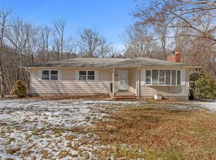 1142 Main St, Hamden, CT 06514