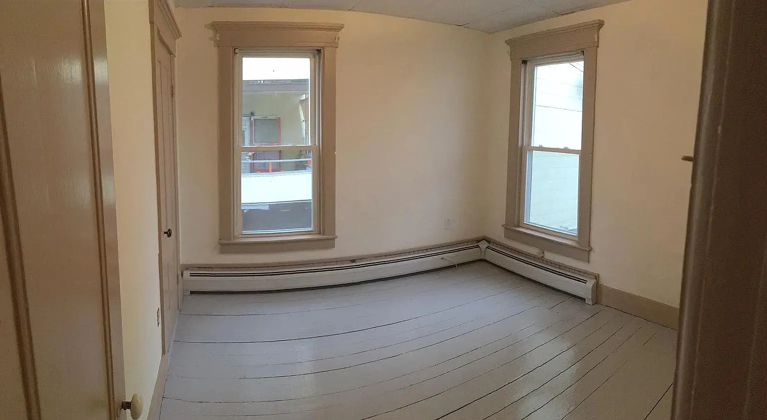 267 Cartier St — Photo 4