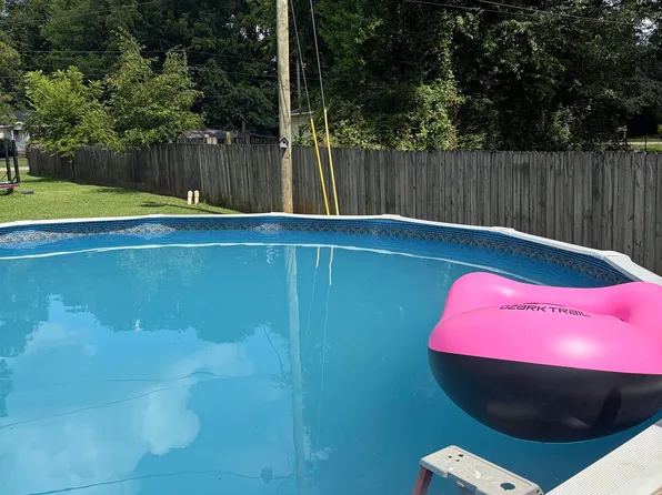 131 Laurel St, Montevallo, AL 35115