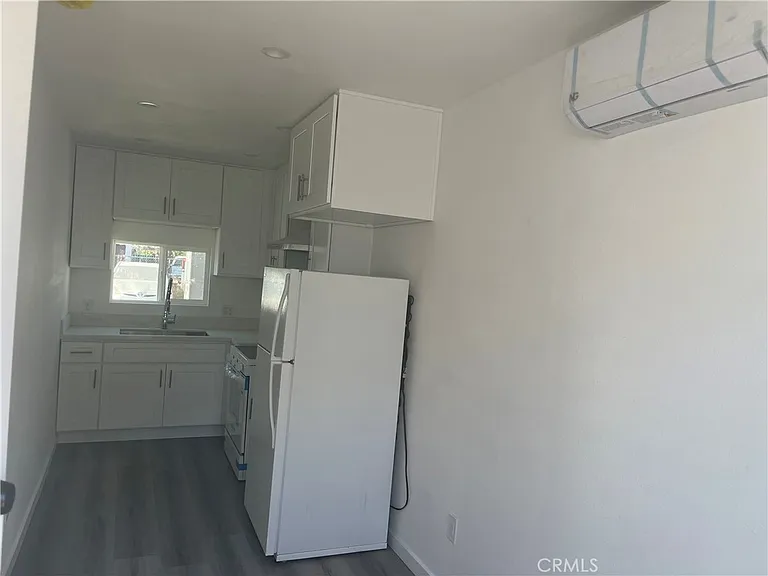 1387 W Holt Ave — Photo 8