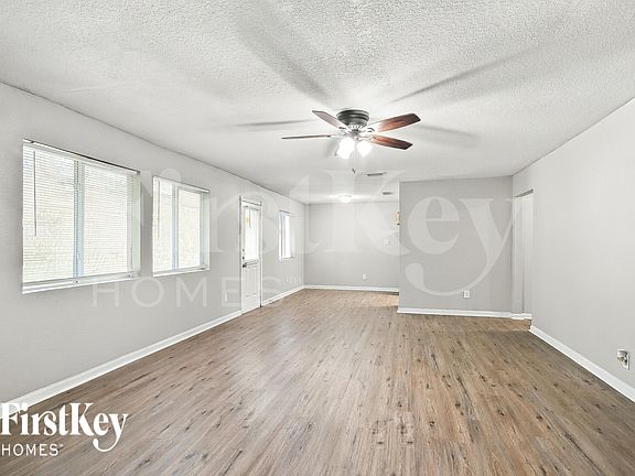 5th image of 3602 Willie Way