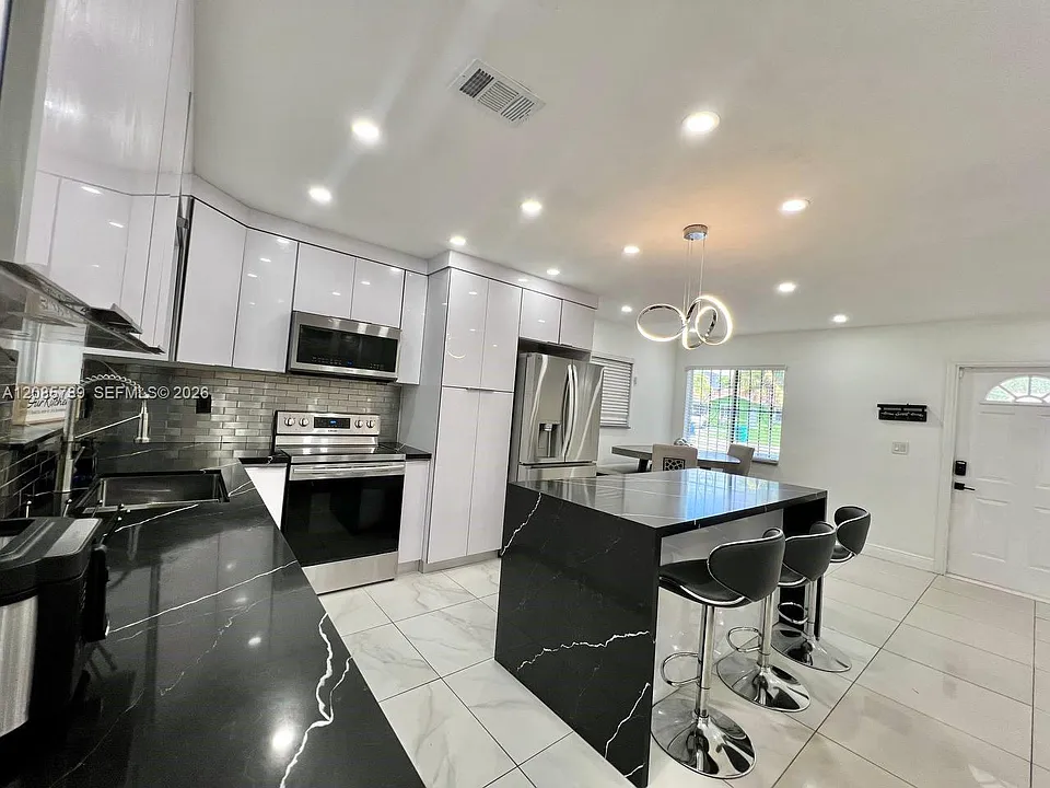 3810 NW 197th Ter