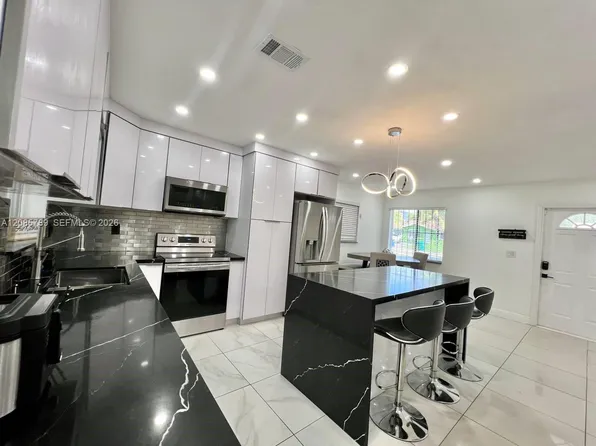 3810 NW 197th Ter, Miami Gardens, FL 33055
