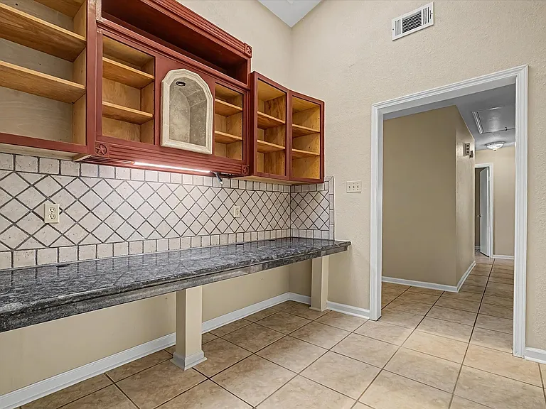 7315 Foxside Ln — Photo 17