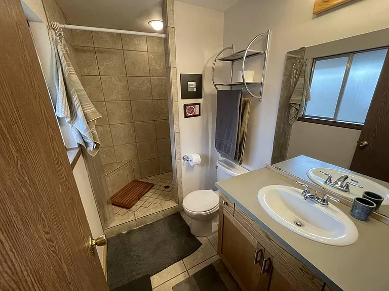 1677 SW Knoll Ave — Photo 18