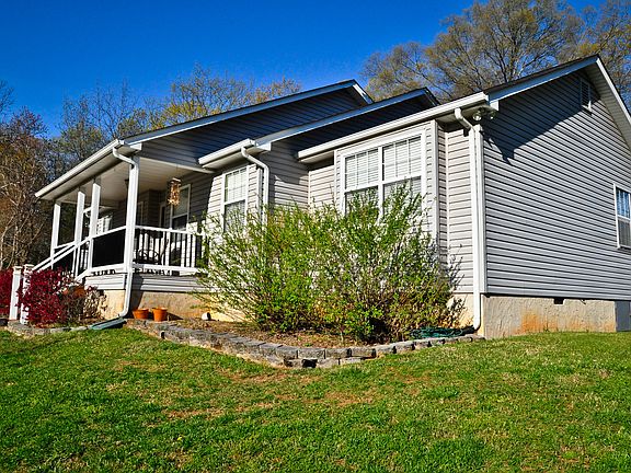 5th image of 928 W Circle Dr