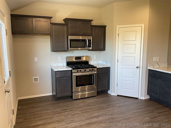 5th image of 29418 E 79th Pl S