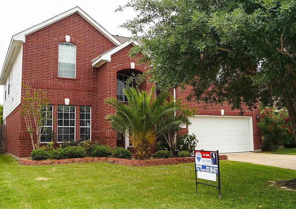 1st image of 3311 Southdown Dr