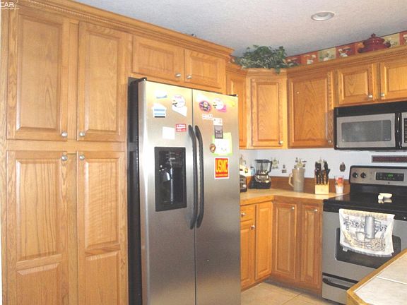 2nd image of 2284 Popplewood Ct