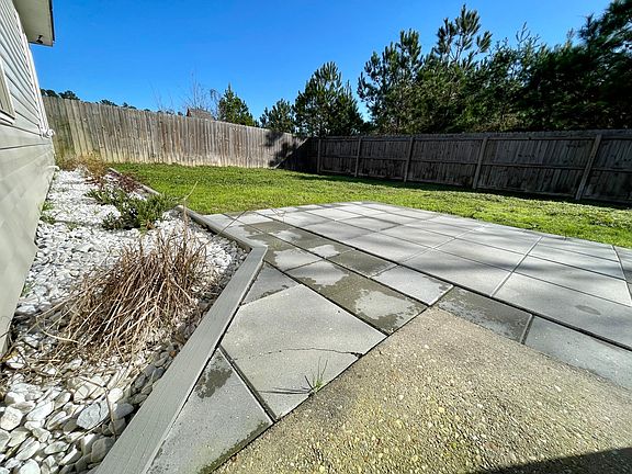 5th image of 22898 Sabine Dr