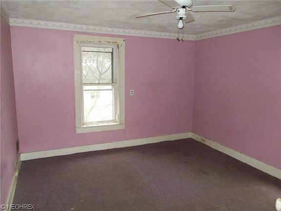 2nd image of 6003 West Ave