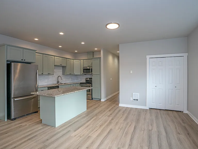630 N Trafton St — Photo 24