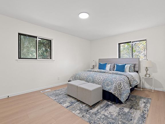 4th image of 1313 Michael Ln