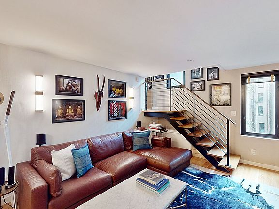 3rd image of 215 E 81st St APT 4F