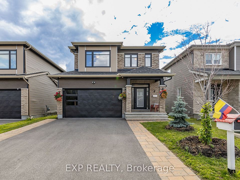 1st image of 616 Moonflower Cres