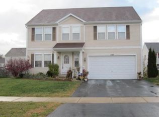 1168 Robinson St, Elburn, IL 60119