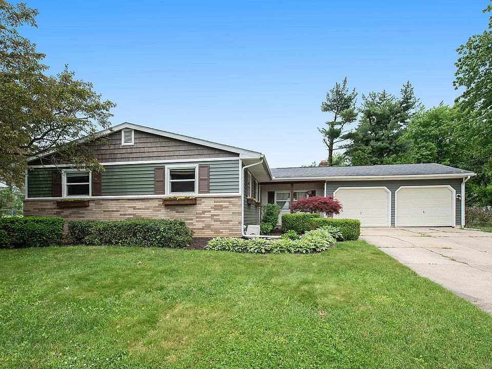1st image of 109 Lincolnwood Dr