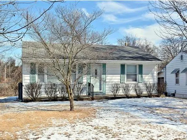 15 Banbury Ct, Saint Louis, MO 63126