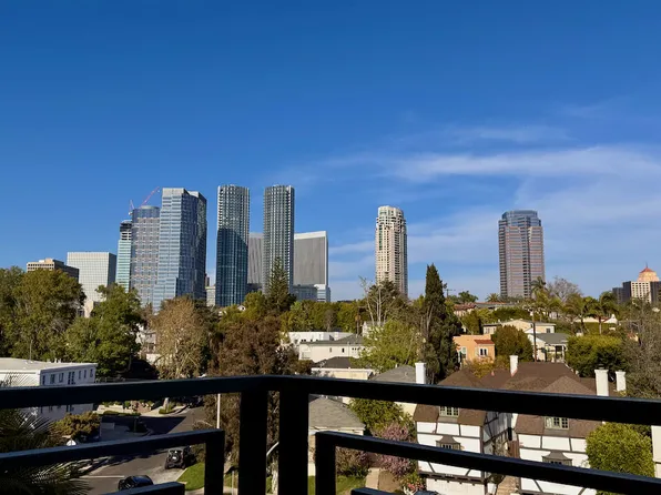 2111 S Beverly Glen Blvd #Penthouse 2, Los Angeles, CA 90025