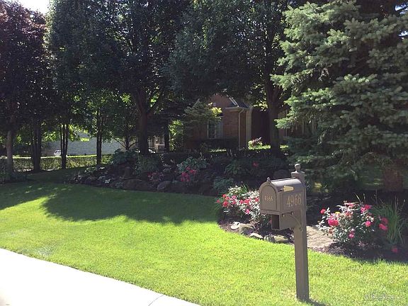 3rd image of 4966 Deer Creek Cir S