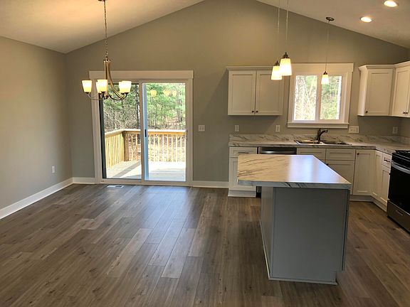 4th image of 8547 Cochise Dr