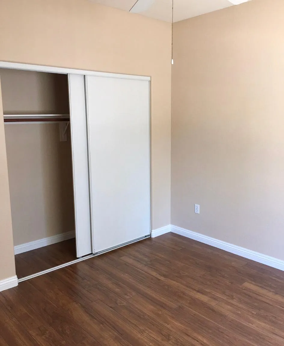 10524 Pine Glen Ave — Photo 2