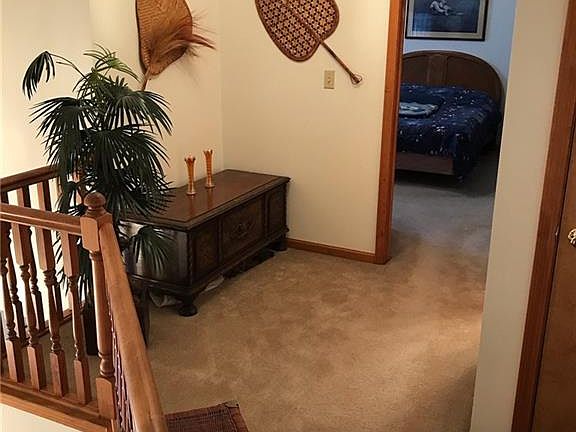 5th image of 64 Cranwood Ln