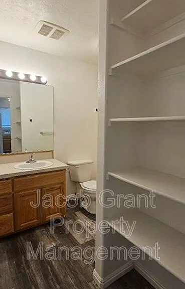 185 Stockham Blvd #4 — Photo 6