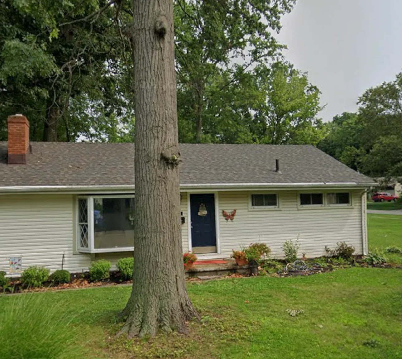 3 bed, 1375 sqft, $1,625 — Photo 1