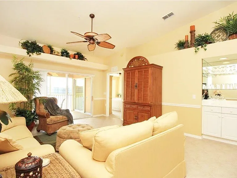 2820 Cypress Trace Cir #2023 — Photo 4