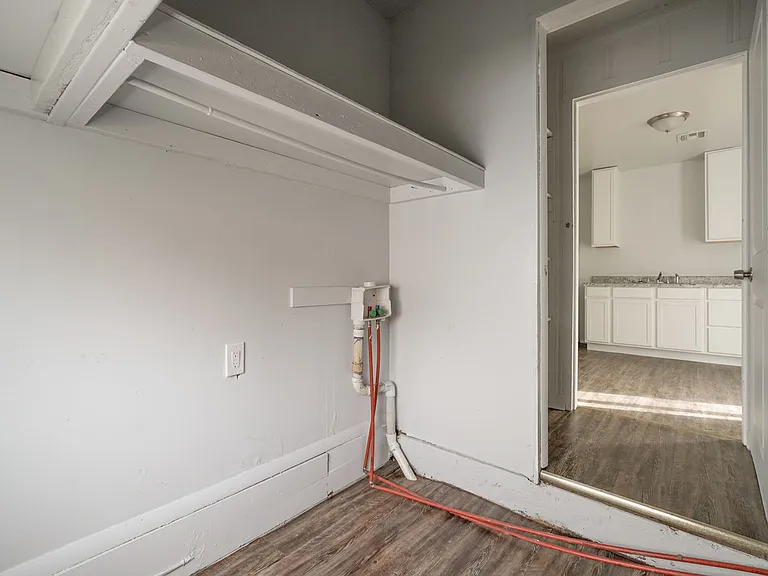 3900 Mallard Dr — Photo 14