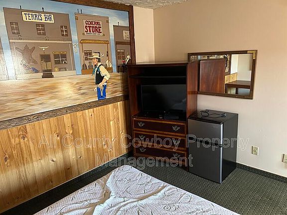 5th image of 960 N 3rd St #12
