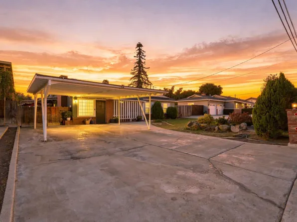 1382 N Oaks St, Tulare, CA 93274