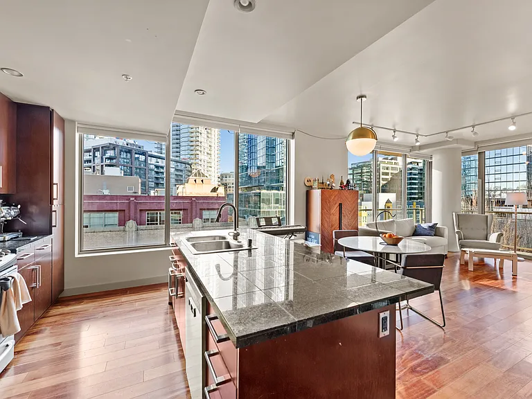 910 Lenora St #903 — Photo 6