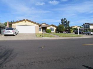 7415 Meadowgate Dr, Sacramento, CA