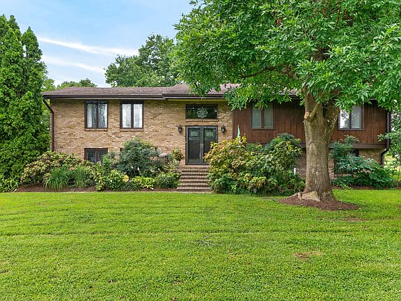 2nd image of 2665 Berea Rd